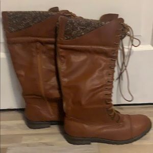 Skechers lace up boot